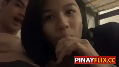 Maingat na Nilinisan ni Katkat Ang Burat ni Matmat